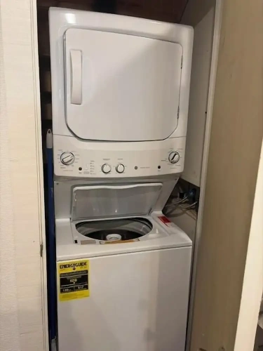 4 Bedrooms Apartment