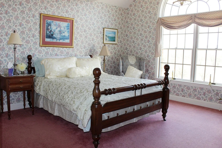 Earlystown Manor Bed & Breakfast
