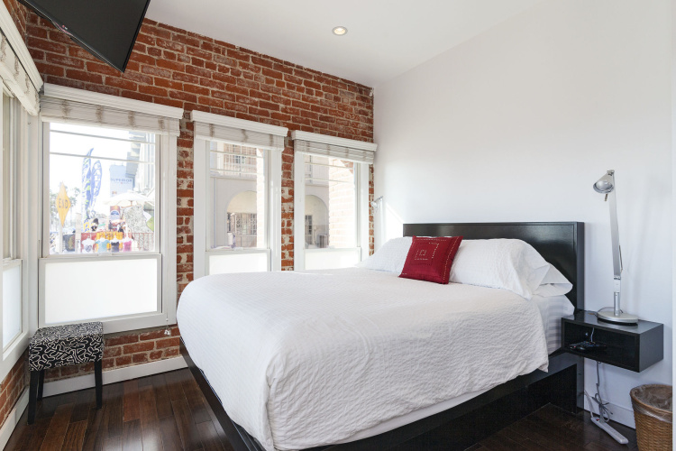 Venice Breeze Suites photo 7