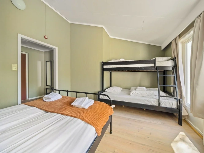 1 Bedroom Standard Quadruple room with balcony and with river view