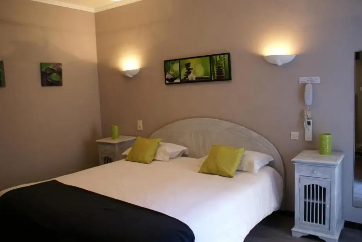 Hôtel Le Petit Manoir Provence