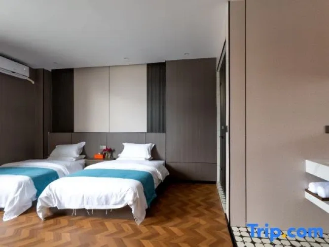 Grand Twin room