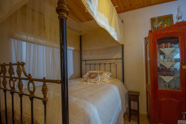Aethra Cottage