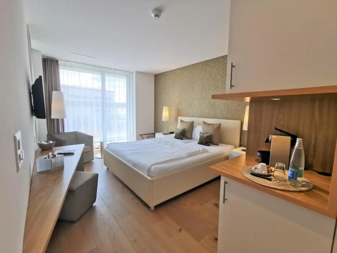 Hotel AVA