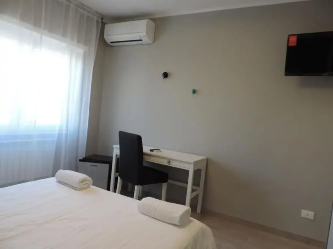 Pretty Tiburtina Room
