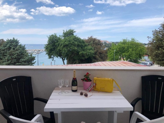 1 Bedroom Apartment with balcony and with sea view