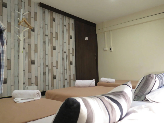 I-Sleep Silom Hostel