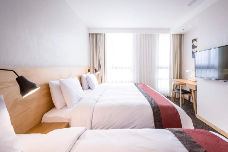 Green World NanGang Hotel