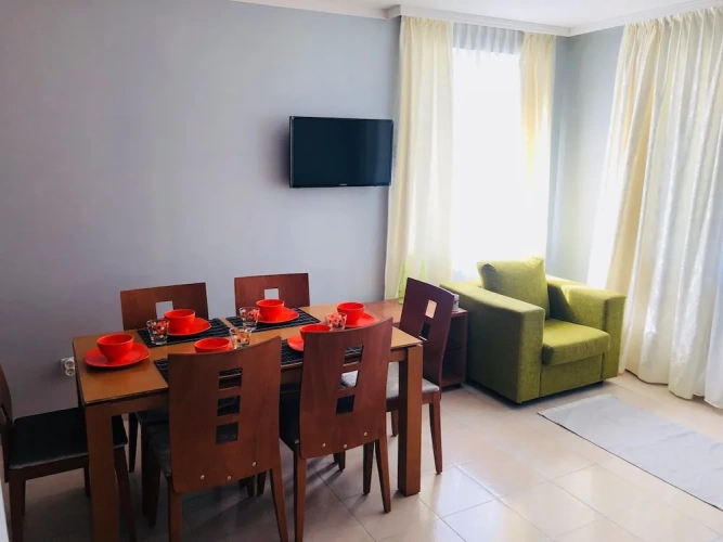 2 Bedrooms Apartment