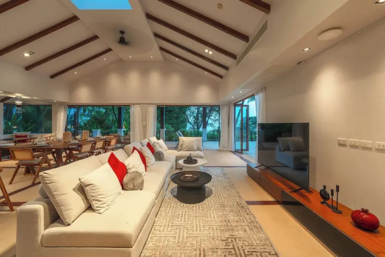 Sunrise 7BR Luxe Villa Sea View V151