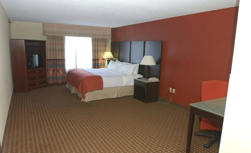 DoubleTree by Hilton Owatonna