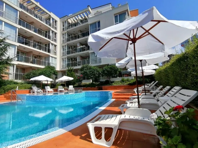 1 Bedroom Apartment with balcony and with sea view