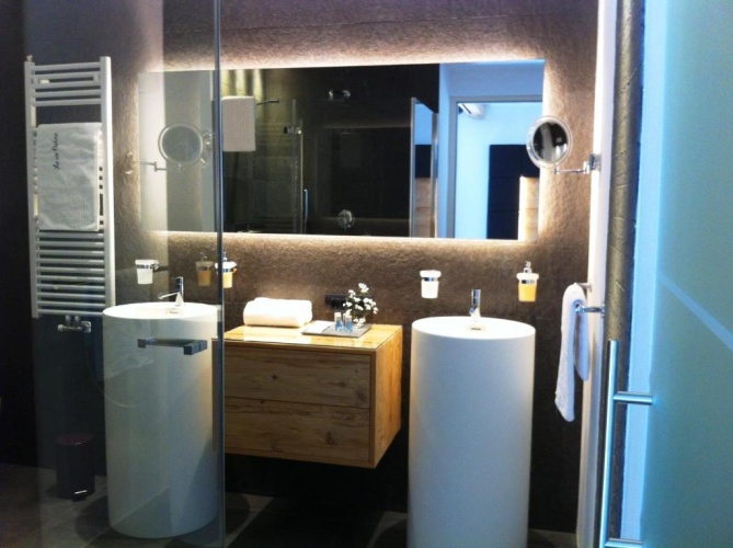 1 Bedroom Deluxe Apartment