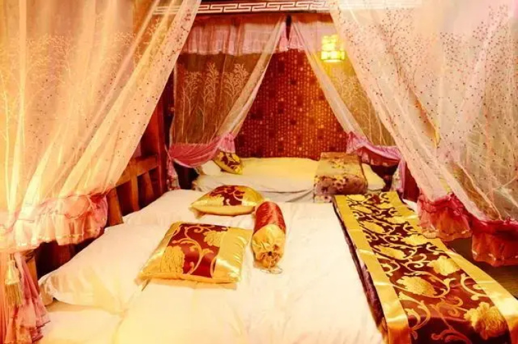 Shangri-la Zangjiwang Hostel