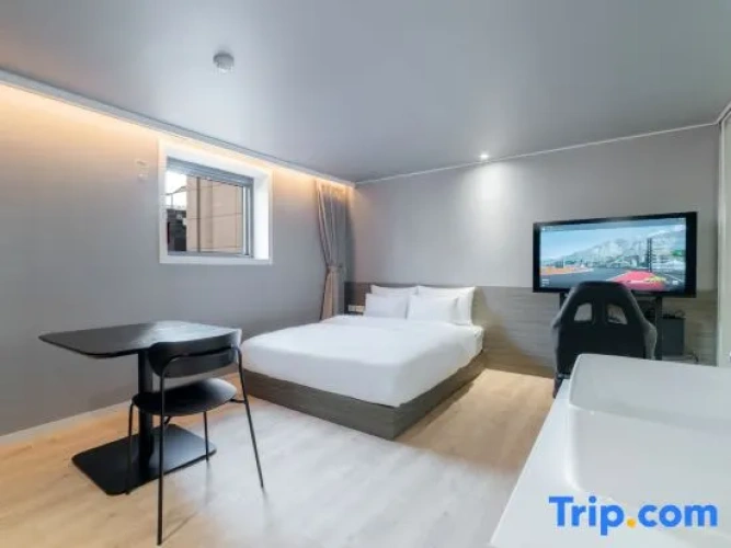 Deluxe Double Suite