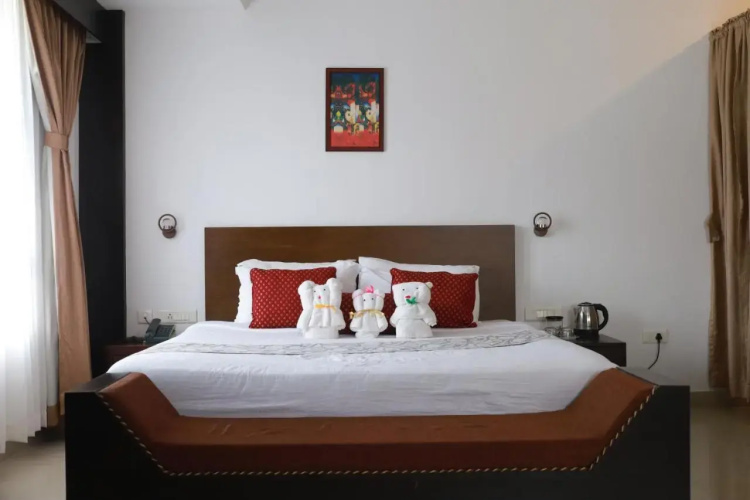 Finch Hotels