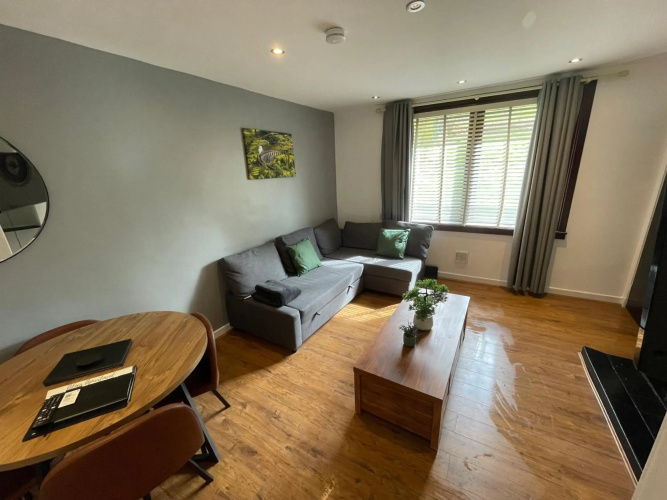 Entire Alma Apartment with Mountain View