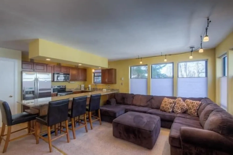 2 Bedrooms Standard Family room