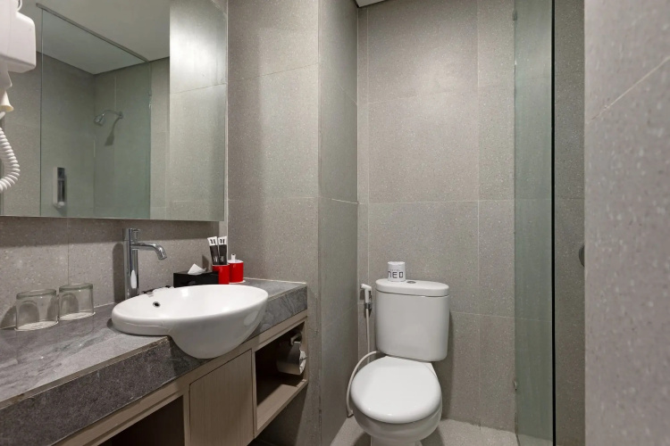 Hotel Neo Gading Solo