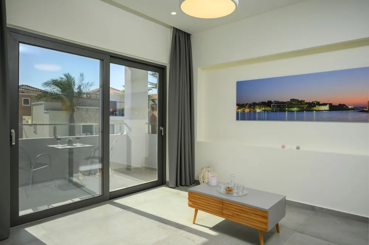 Athina Suites