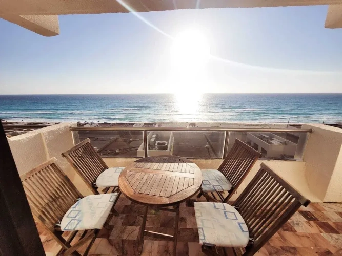 2 Bedrooms Premium Apartment beachfront