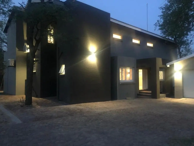 3 Bedrooms Cottage