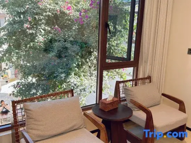 LINSU LinSu • Courtyard-Style Resort Hotel (Old Town of Lijiang)