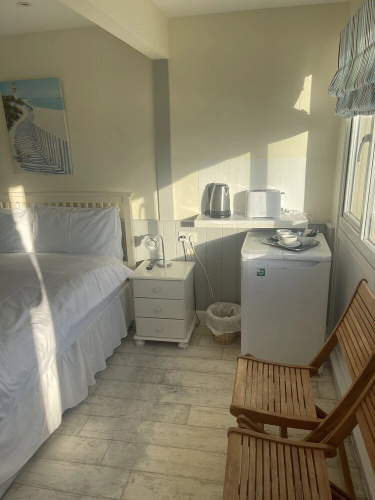 Stunning 8-bed Apartment in Bacton
