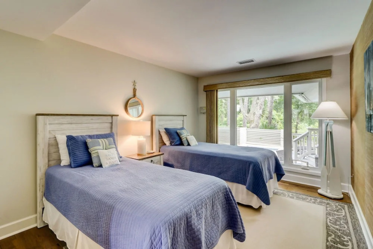 78 Baynard Cove