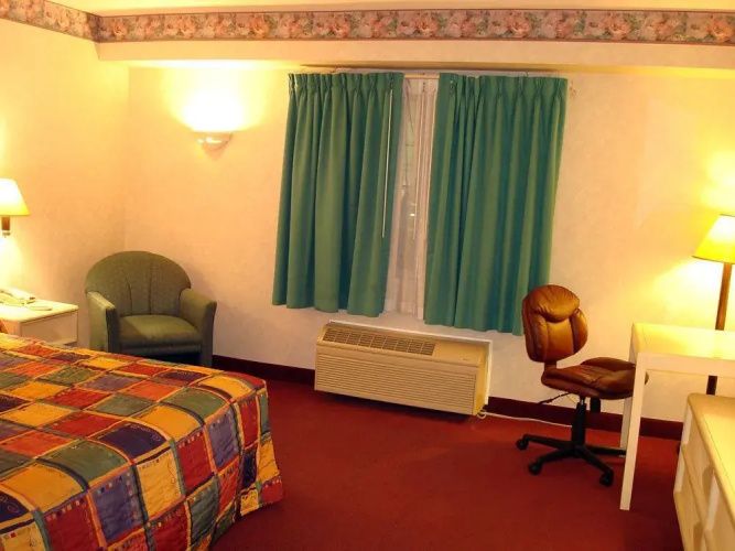 O'Hare Inn & Suites