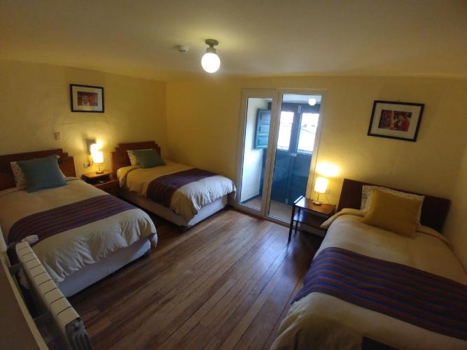 Standard Triple room