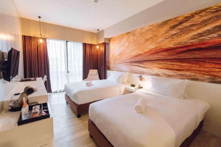 Standard room with city view