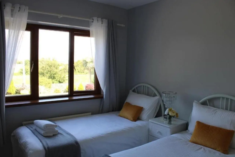 Farmstead Lodge
