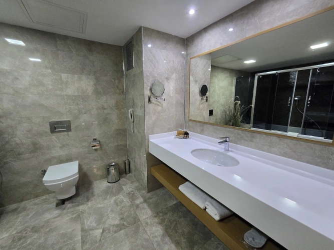 Suite with balcony