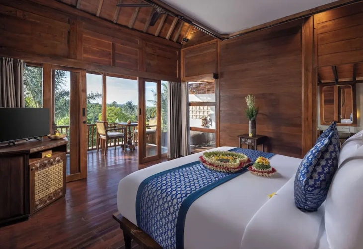 Standard room with balcony