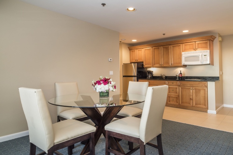 Water's Edge Resort & Spa photo 27