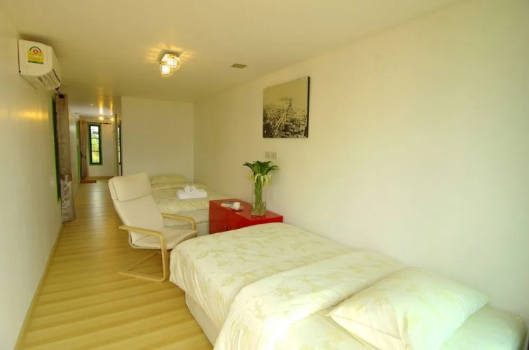 The Eight Guest House