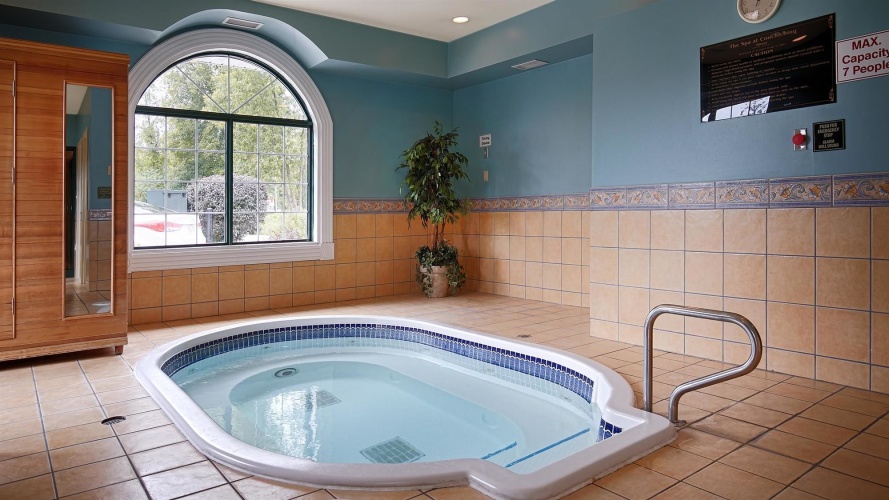 Best Western Plus Orillia Hotel photo 17