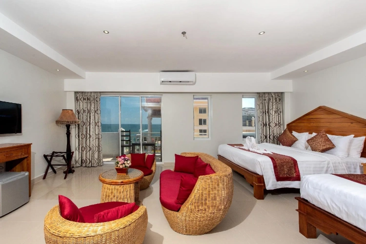 Deluxe Twin room with balcony
