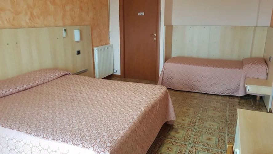 Standard Triple room with balcony