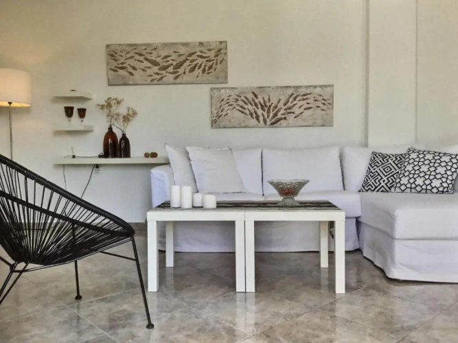 Villa Calm House