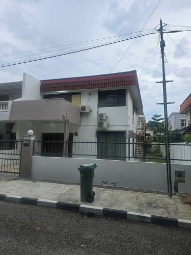 Bayan Lepas Getaway - Nature Views & BBQ Haven