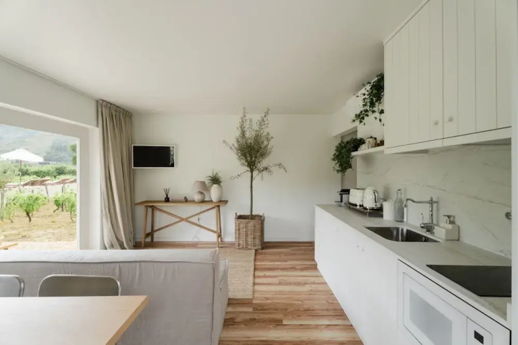 Imago Houses 2 - by MET