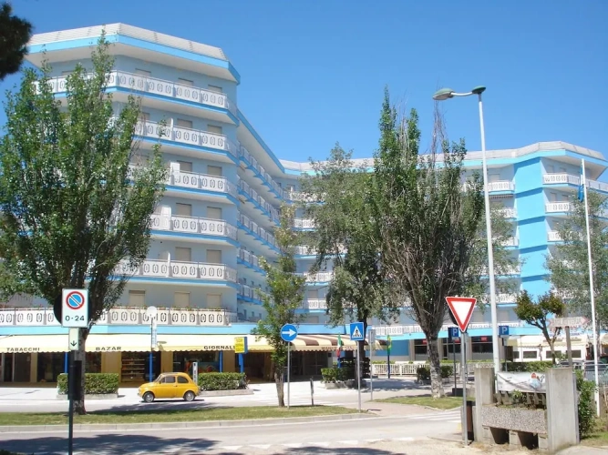 1 Bedroom Apartment with balcony and with pool view
