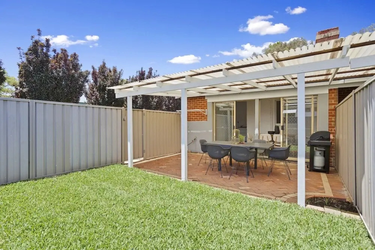Chic Semi-detached 2-bed Home With Outdoor Dining