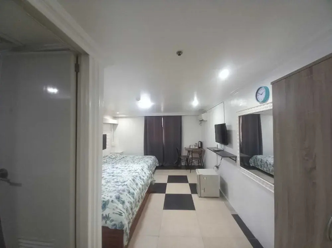 OYO 1141 Healing Condo Hotel