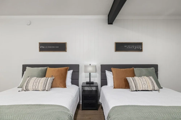 Deluxe Quadruple Suite with balcony and with view