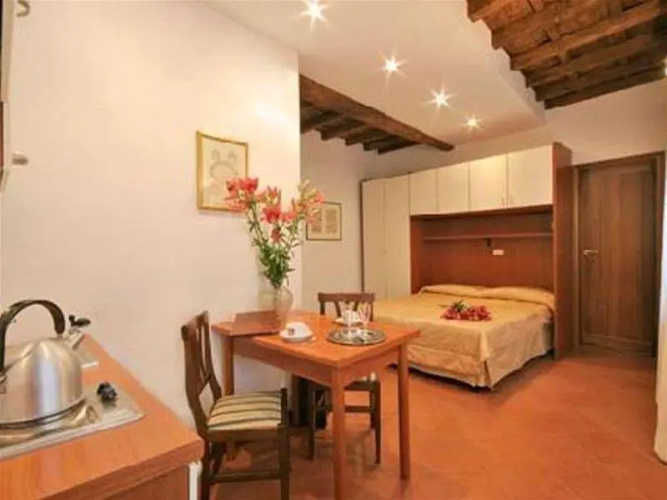 Daisy Apartment
