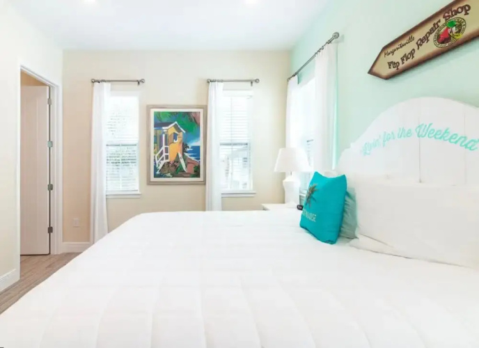 Parrotfish Place Stay for 6!