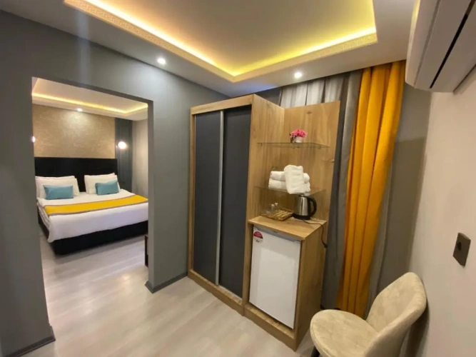 Standard Triple room